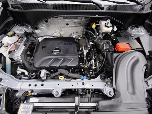 Used 2025 Buick Encore GX Preferred w/ Comfort Package AWD/4WD image 28