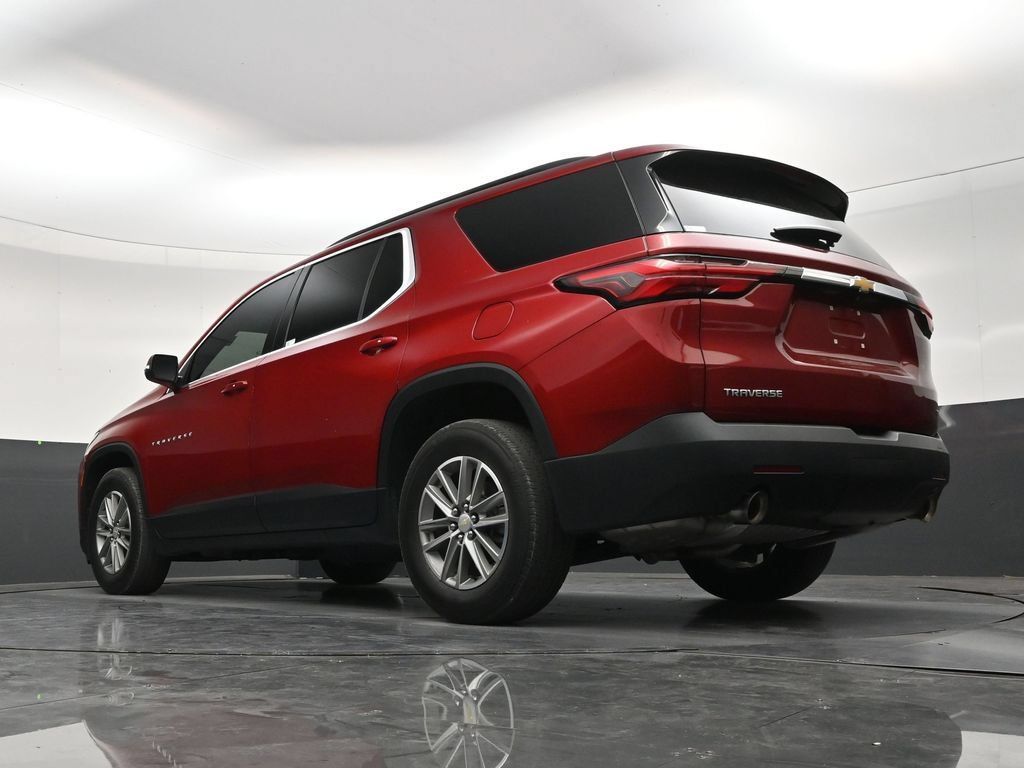 Used 2023 Chevrolet Traverse LT FWD image 22