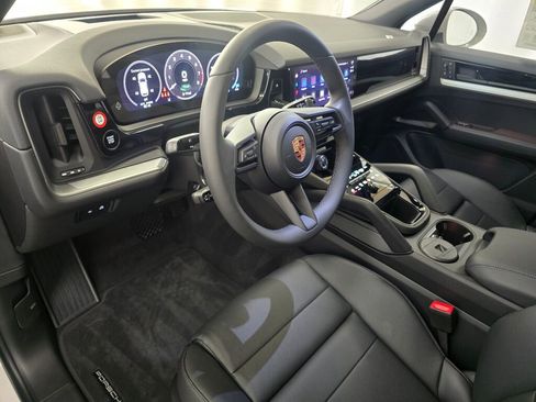 New 2026 Porsche Cayenne E-Hybrid image 4