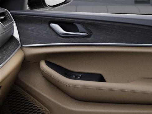 New 2025 Jeep Grand Cherokee L Limited image 25