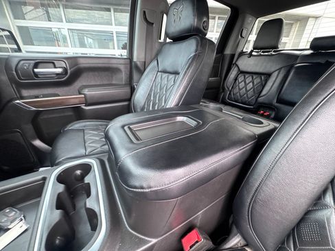 Used 2022 Chevrolet Silverado 1500 RST w/ Safety Package AWD/4WD image 27