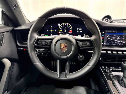 Used 2026 Porsche 911 GT3 RWD image 17