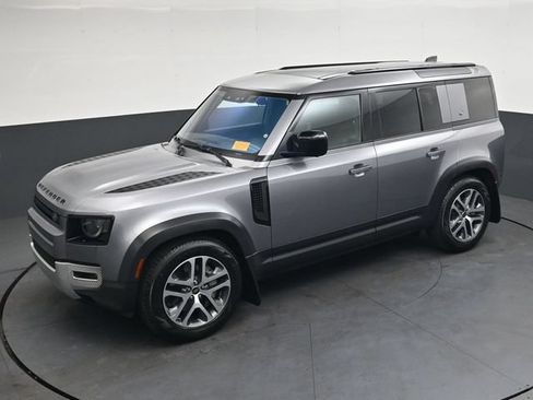 Used 2020 Land Rover Defender 110 SE AWD/4WD image 35