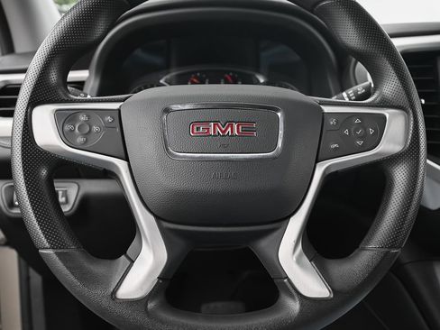 Used 2022 GMC Acadia SLE FWD image 21