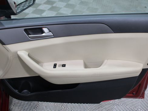 Used 2015 Hyundai Sonata SE FWD image 23