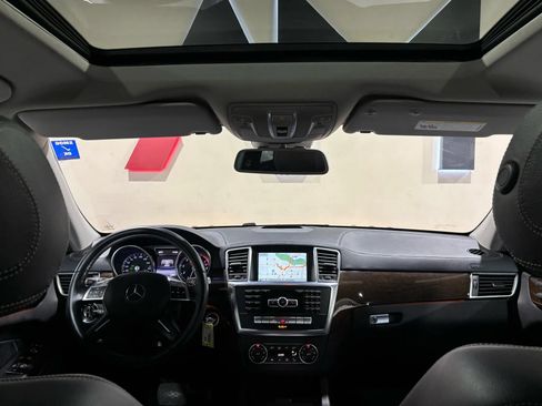 Used 2014 Mercedes-Benz GL 450 4MATIC image 10