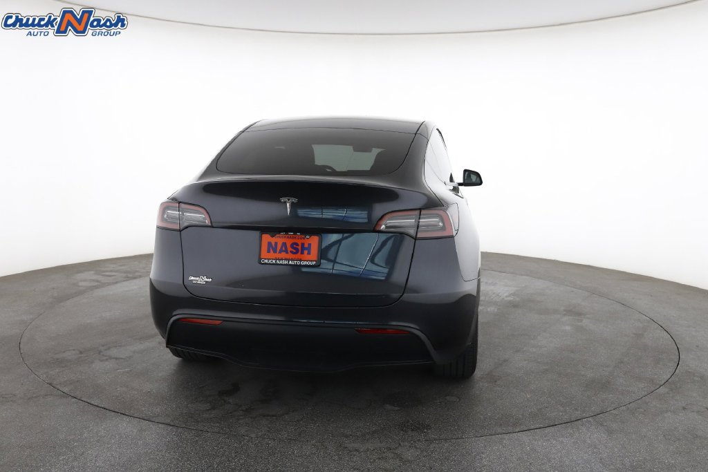 Used 2024 Tesla Model Y 2WD image 11