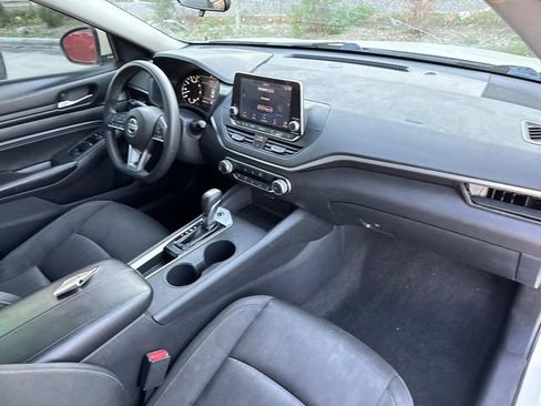 Used 2019 Nissan Altima 2.5 S image 12