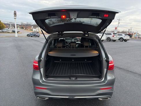Used 2017 Mercedes-Benz GLC 300 4MATIC image 18