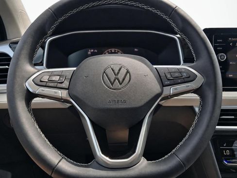 New 2026 Volkswagen Taos SE AWD/4WD image 24