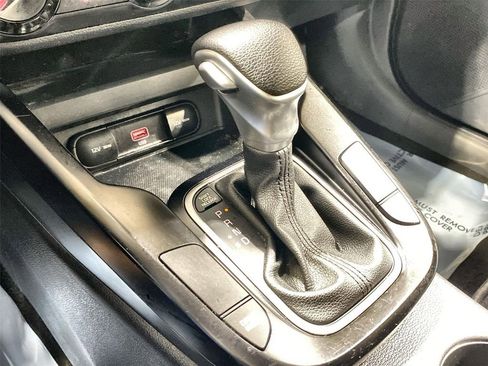 Used 2021 Kia Soul LX FWD image 21