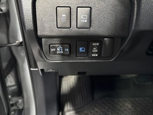 Used 2020 Toyota Tacoma Limited AWD/4WD image 38