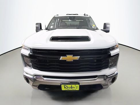 Used 2024 Chevrolet Silverado 3500 W/T w/ WT Convenience Package AWD/4WD image 2