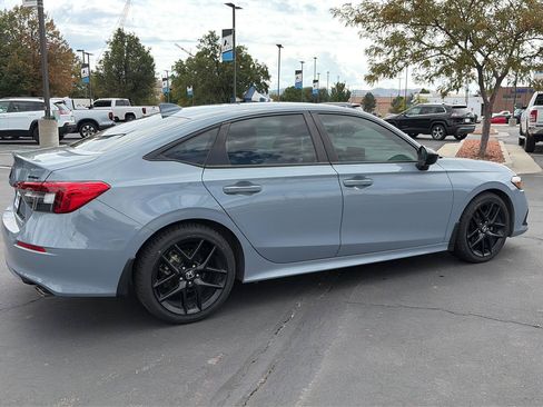 Used 2023 Honda Civic Sport image 4