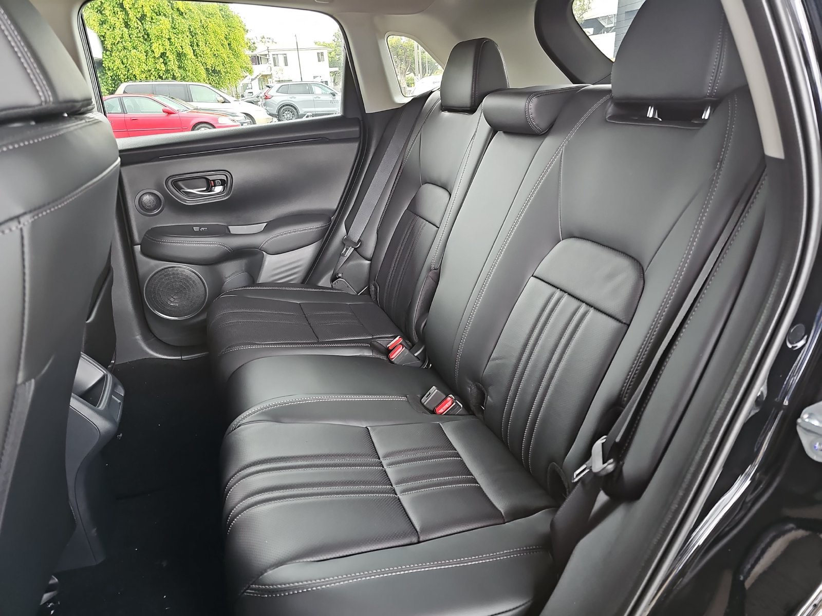 New 2027 Honda HR-V EX-L image 14