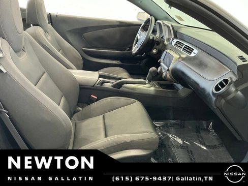 Used 2015 Chevrolet Camaro LT RWD image 14