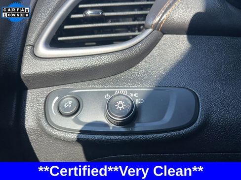 Used 2020 Chevrolet Trax LT w/ LT Convenience Package image 25