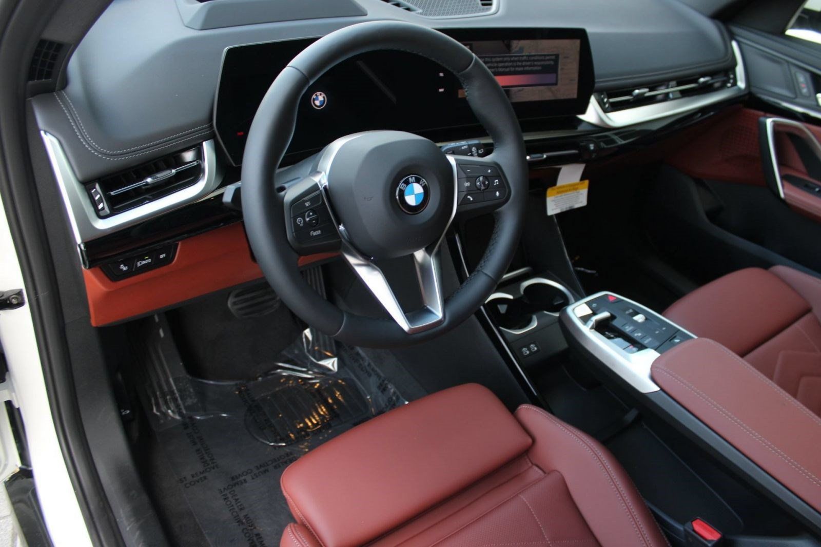 Used 2026 BMW X1 xDrive28i w/ Technology Package AWD/4WD image 4