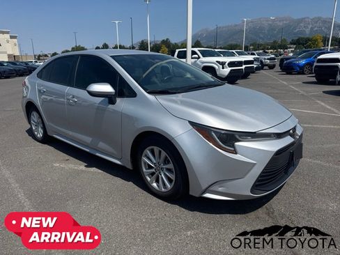 Used 2023 Toyota Corolla LE w/ LE Convenience Package FWD image 16