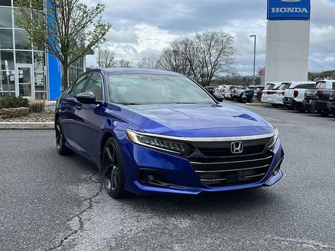 Used 2022 Honda Accord Sport image 1