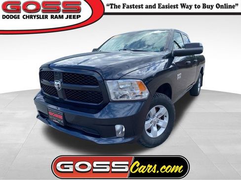Used 2018 RAM 1500 Express AWD/4WD image 1
