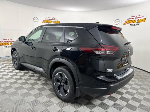New 2026 Nissan Rogue SV image 3