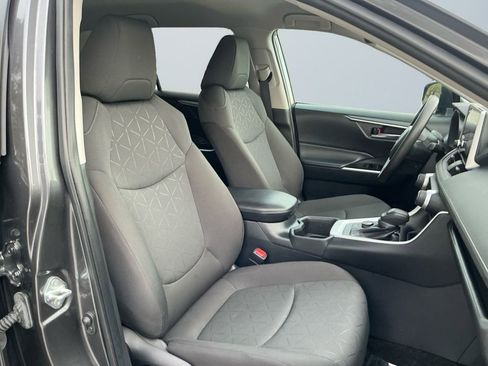 Used 2024 Toyota RAV4 XLE image 16