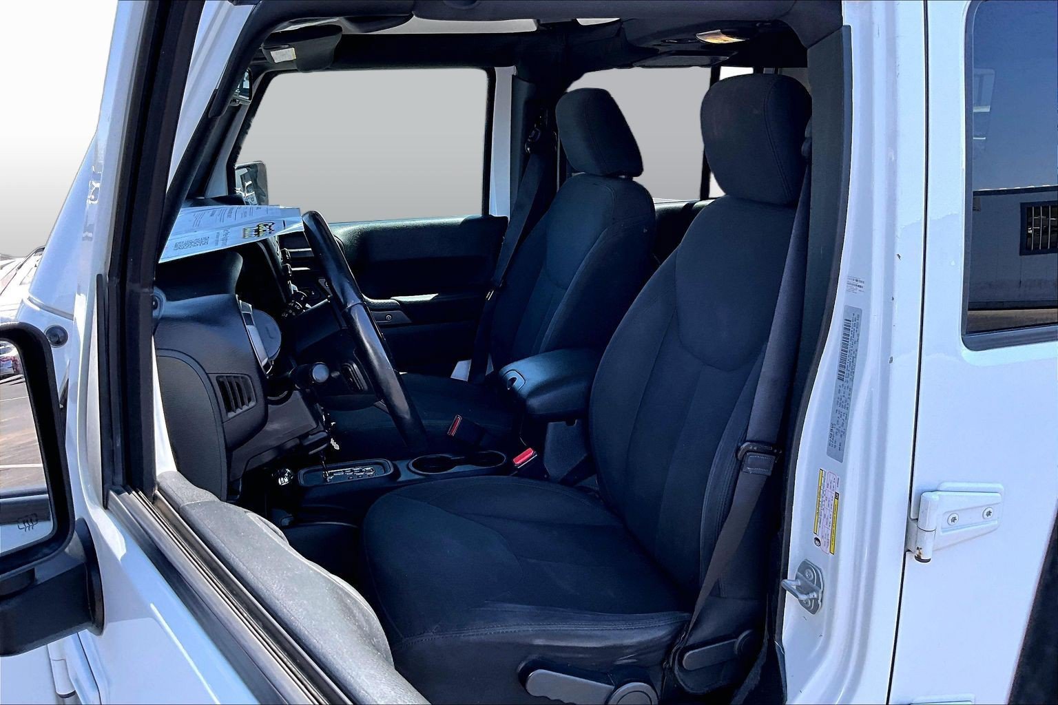 Used 2018 Jeep Wrangler Unlimited Sport S AWD/4WD image 23