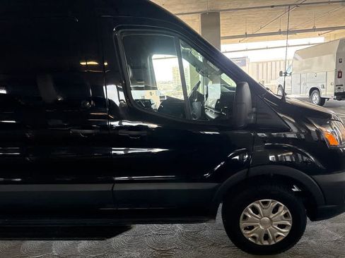 Used 2025 Ford Transit 250 148 Medium Roof RWD image 20