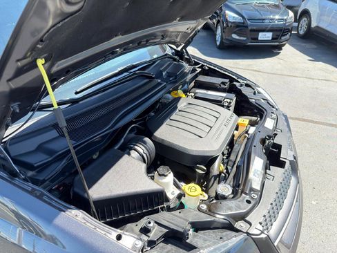 Used 2019 Dodge Grand Caravan GT w/ Safety Sphere Group FWD image 77