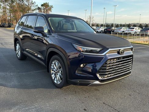 New 2026 Toyota Grand Highlander Platinum image 6