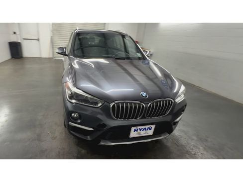 Used 2016 BMW X1 xDrive28i AWD/4WD image 3
