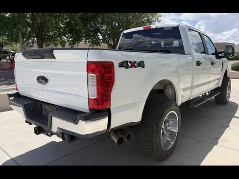 Used 2019 Ford F250 XL w/ STX Appearance Package AWD/4WD image 9