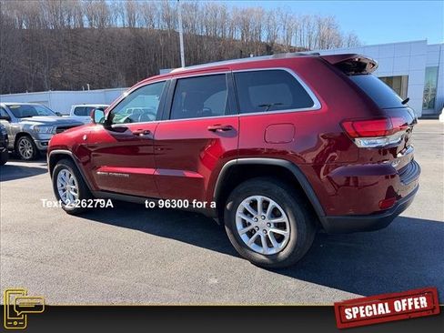 Used 2021 Jeep Grand Cherokee Laredo image 7