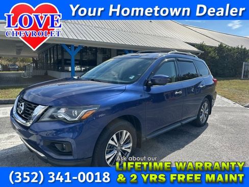 Used 2020 Nissan Pathfinder SL w/ Cargo Package image 1
