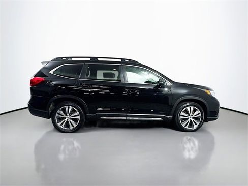 Used 2019 Subaru Ascent Limited image 9