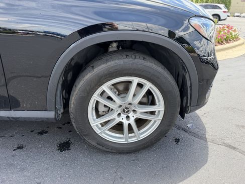 Certified 2023 Mercedes-Benz GLC 300 4MATIC w/ Exclusive Trim Package image 17