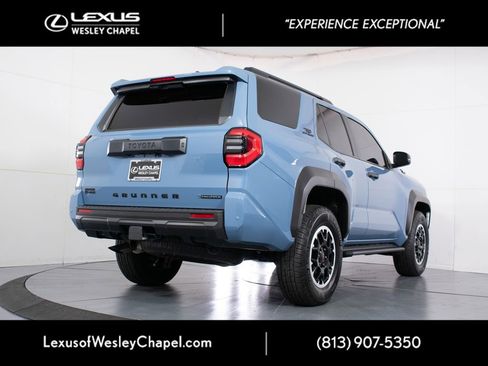 Used 2025 Toyota 4Runner TRD Off-Road AWD/4WD image 6