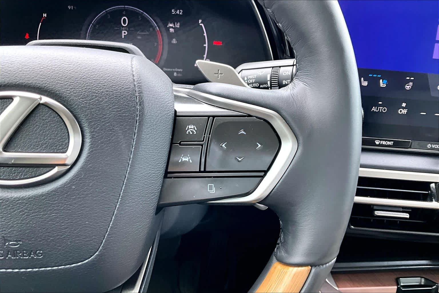Used 2024 Lexus RX 350 Premium Plus w/ Convenience Package FWD image 23