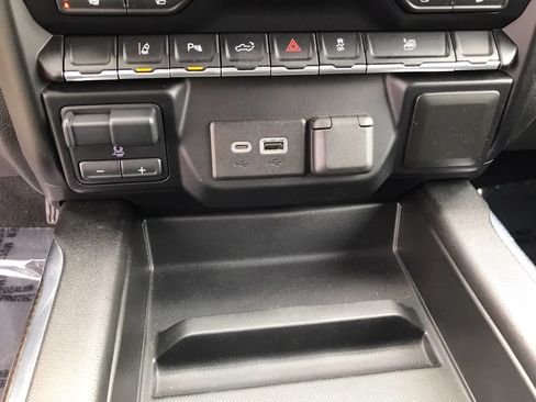 Used 2021 Chevrolet Silverado 2500 LT w/ Convenience Package AWD/4WD image 30