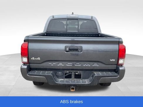 Used 2022 Toyota Tacoma SR AWD/4WD image 8