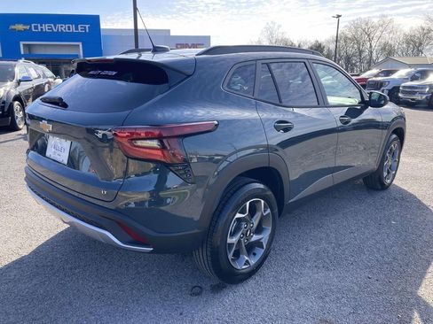 New 2026 Chevrolet Trax LT w/ Driver Confidence Package FWD image 4