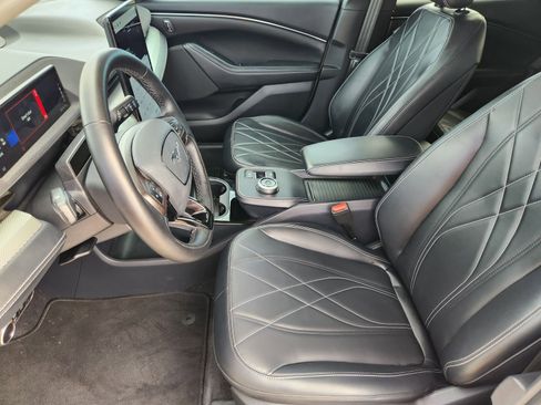 Used 2023 Ford Mustang Mach-E Select image 15