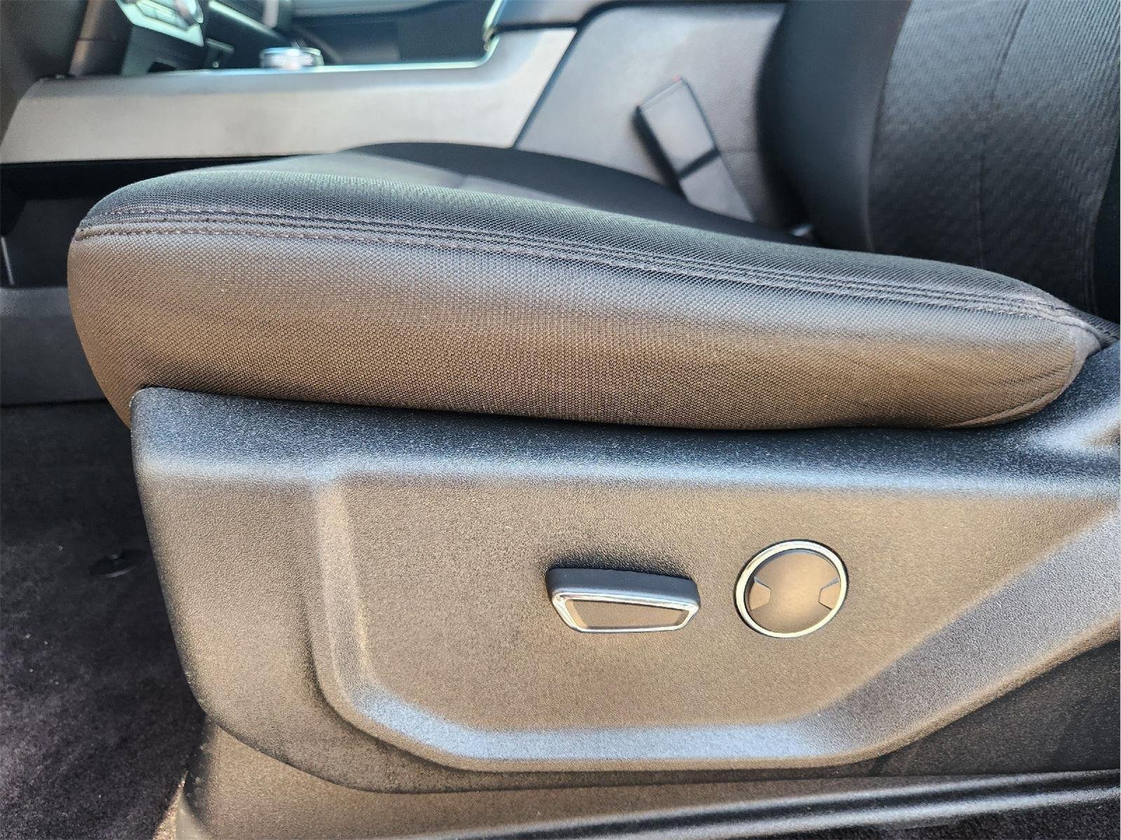 Used 2019 Ford Expedition XLT RWD image 24