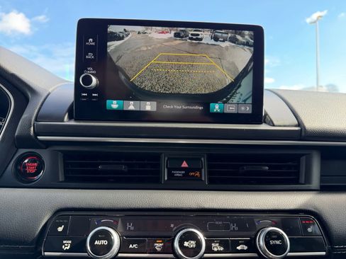 Used 2023 Honda Pilot Touring image 22