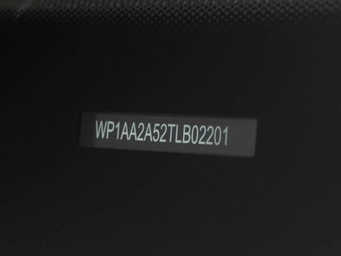 New 2026 Porsche Macan image 40