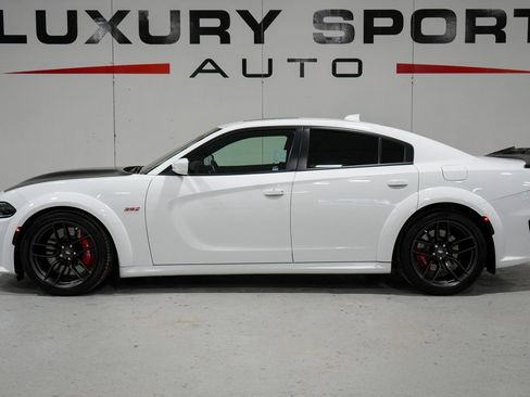 Used 2022 Dodge Charger Scat Pack image 2