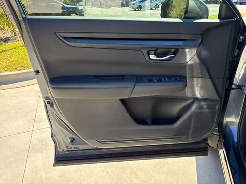 Used 2026 Honda CR-V LX image 14