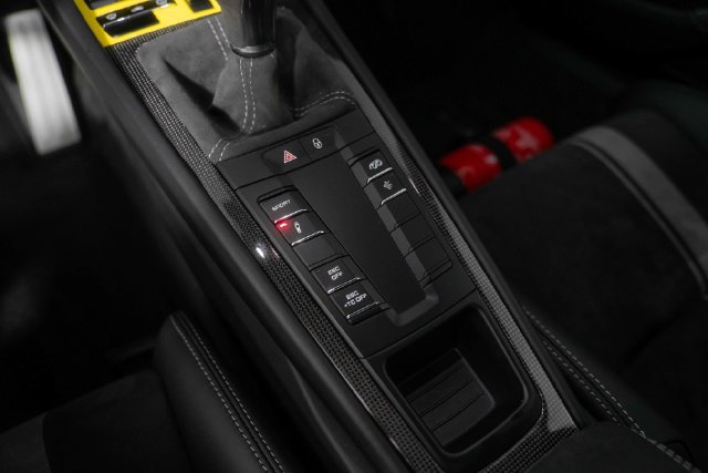 Used 2018 Porsche 911 GT3 RWD image 23