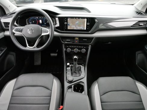 Certified 2024 Volkswagen Taos SEL image 10